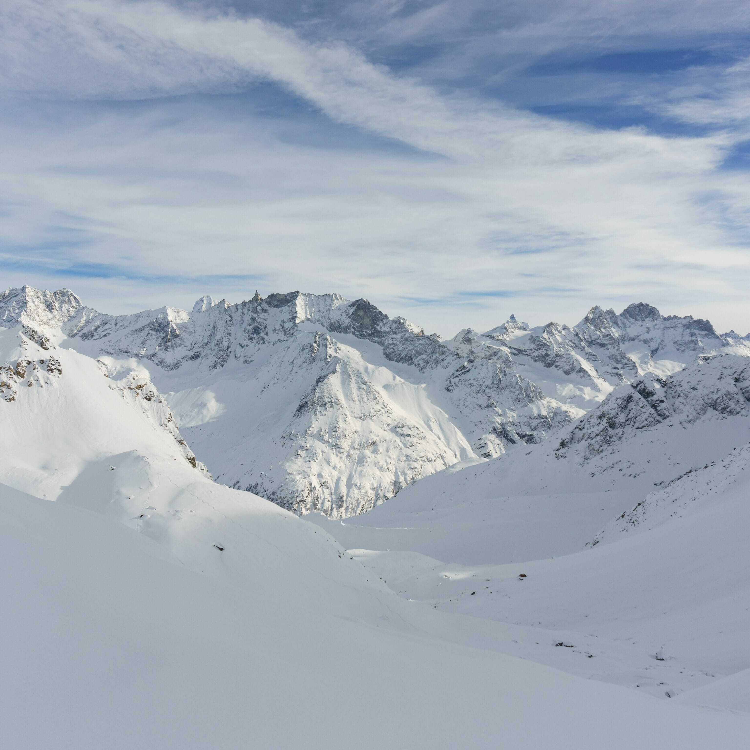 l'hiver dans les alpes suisses