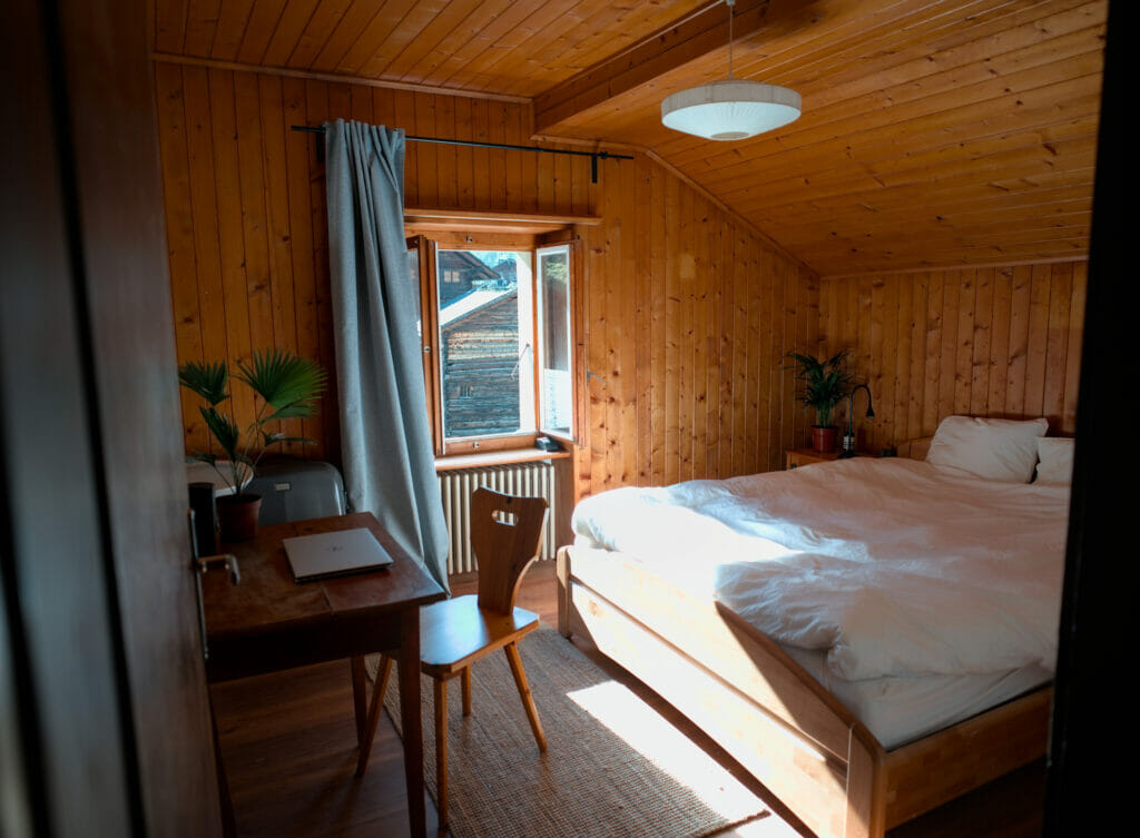 double room at alpiness coliving