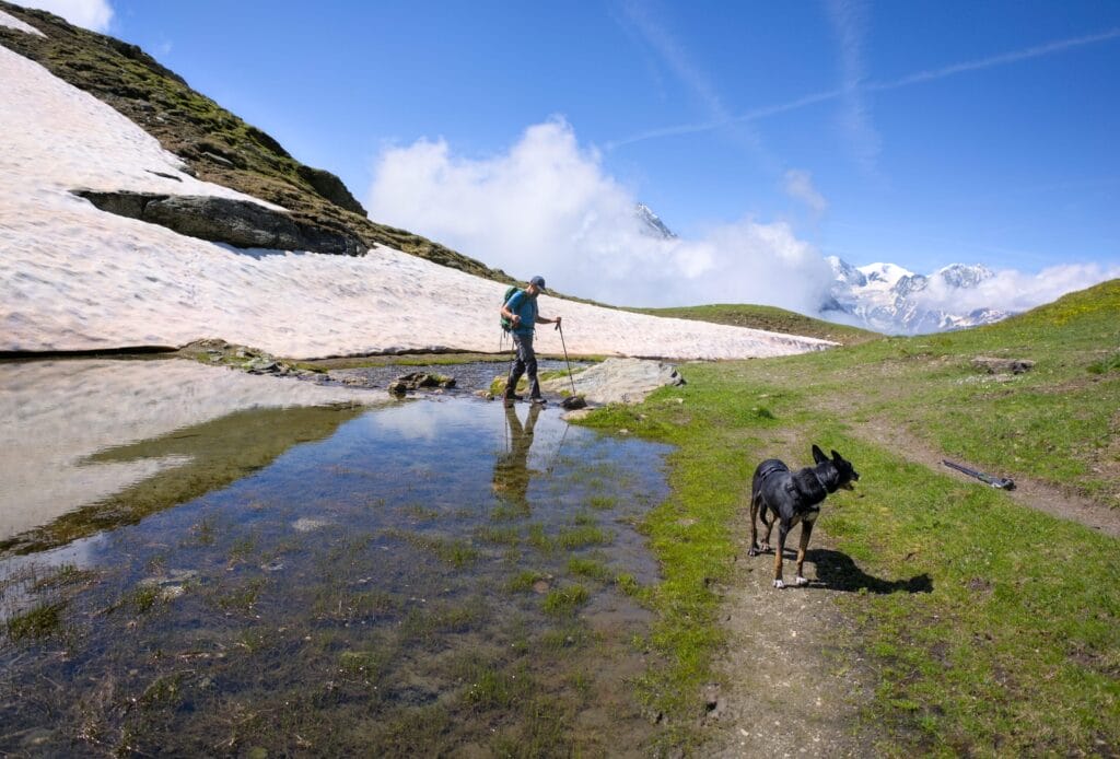 lake on the way to pointe du Tsaté