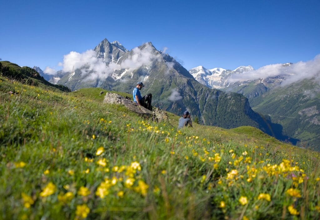 views on the Veisivi on the way up to Pointe du Tsaté